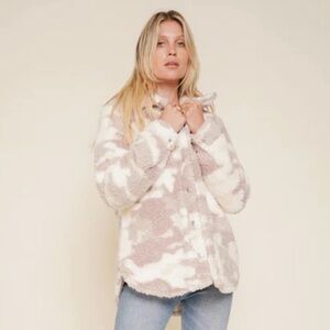 New with Tags Hem & Thread Camo Sherpa Fleece Oversized Shacket Large